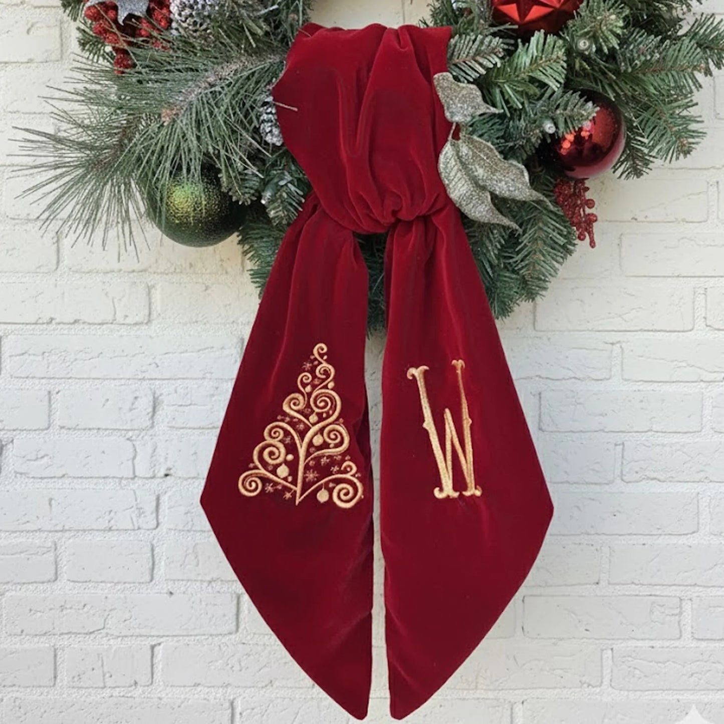 Easter Wreath Sash, Custom Sash, initial wreath sash, Valentine Wreath, Embroidered Wreath, Patriotic Wreath, Customized Sash