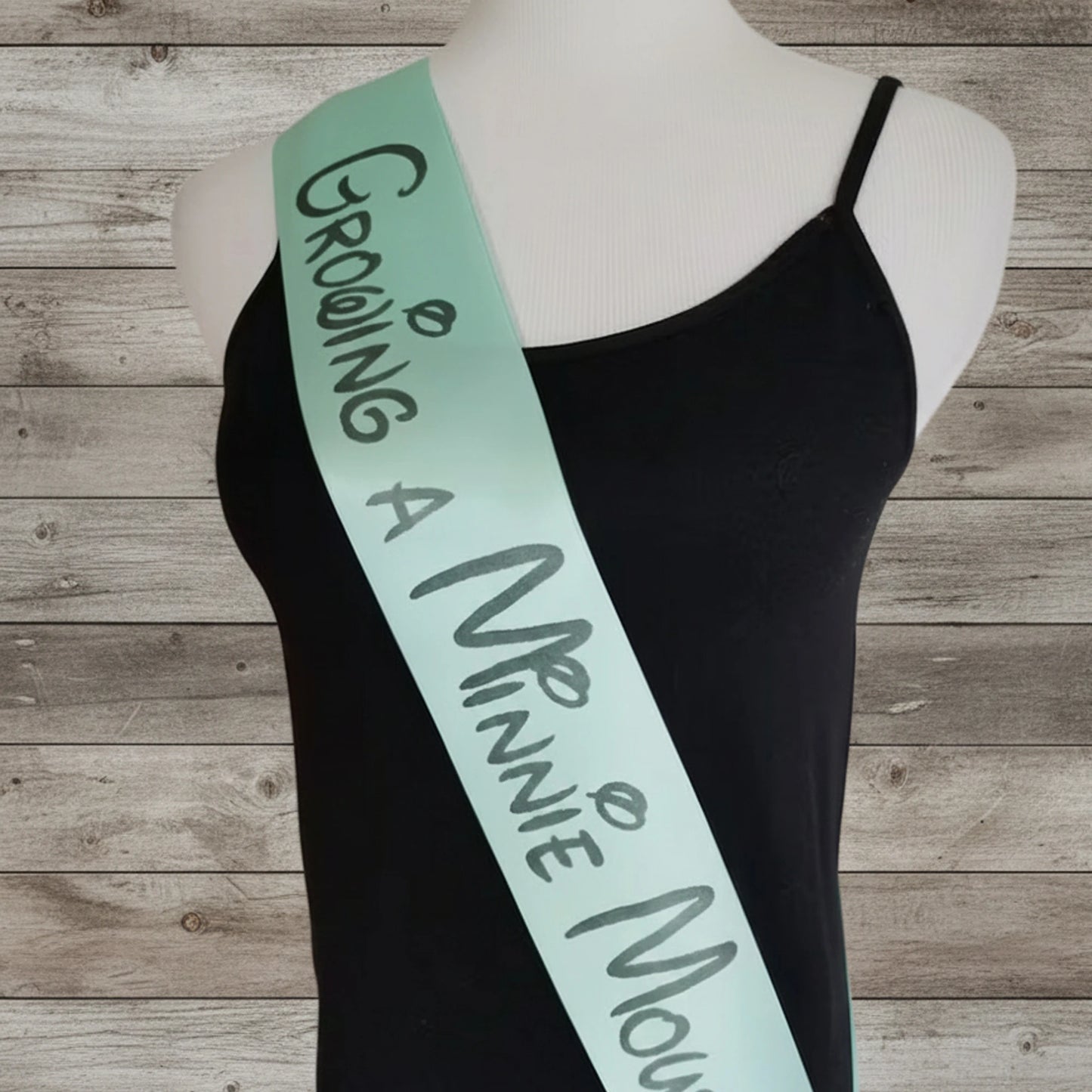 Growing Minnie Mouse Event Sash – Beautiful Personalized Style