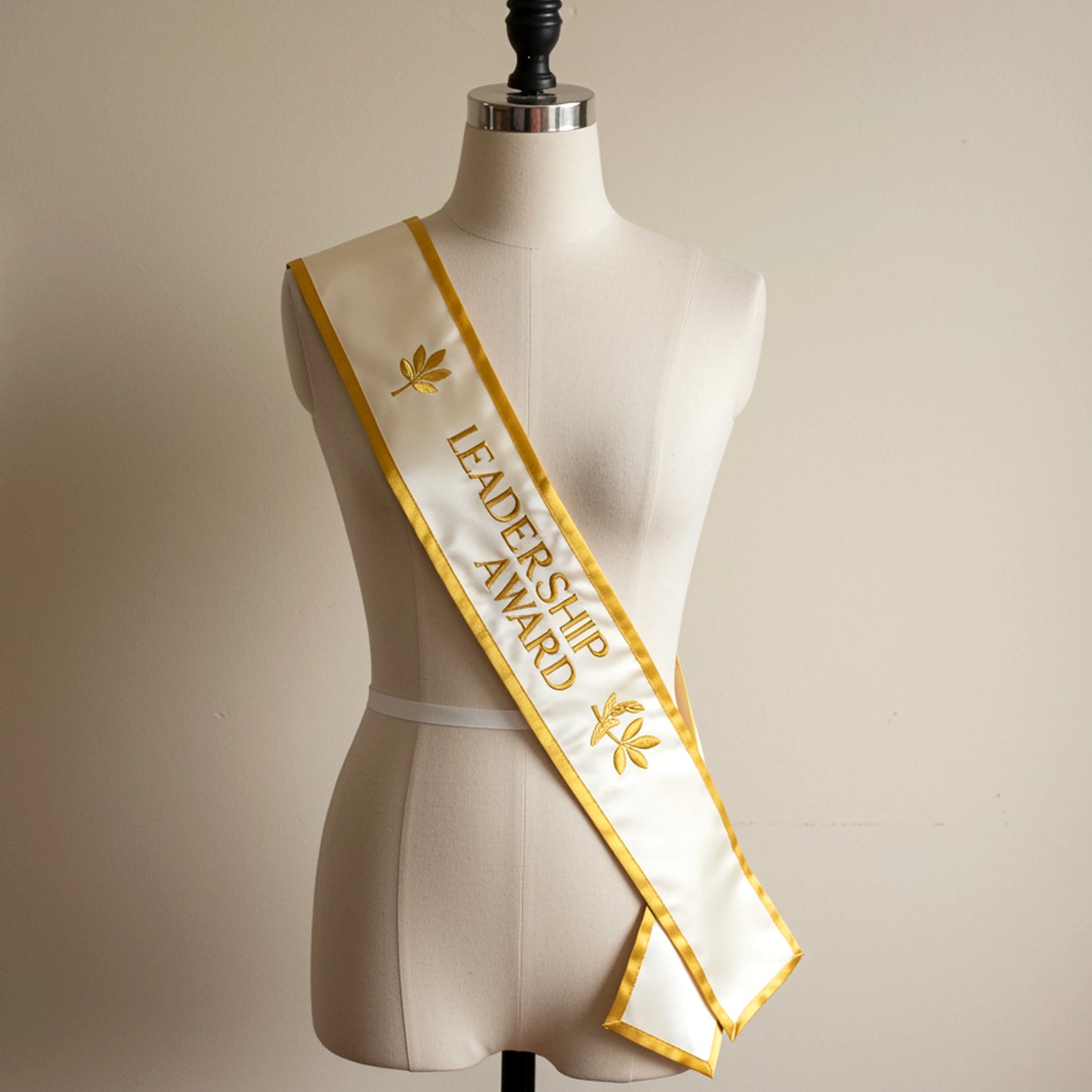 Leadership Award sash, miss usa pageant, pageant sash, party sash, prom night, embroidery pattern.