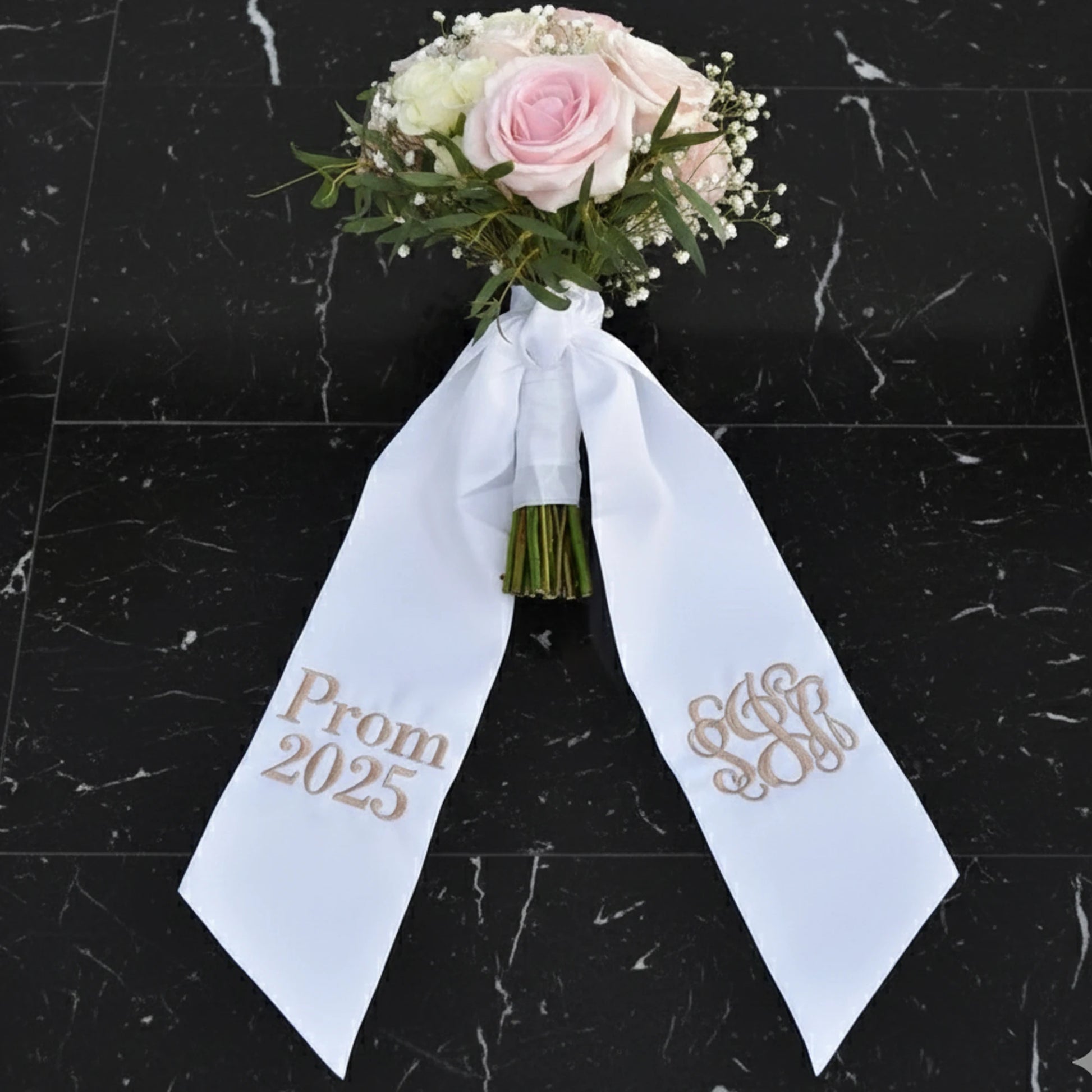 Easter Wreath Sash, Custom Sash, initial wreath sash, Valentine Wreath, Embroidered Wreath, Patriotic Wreath, Customized Sash